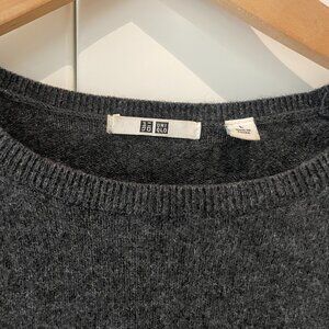 Men's 100% Uniqlo Cashmere Crewneck Dark Grey Sweater Size L